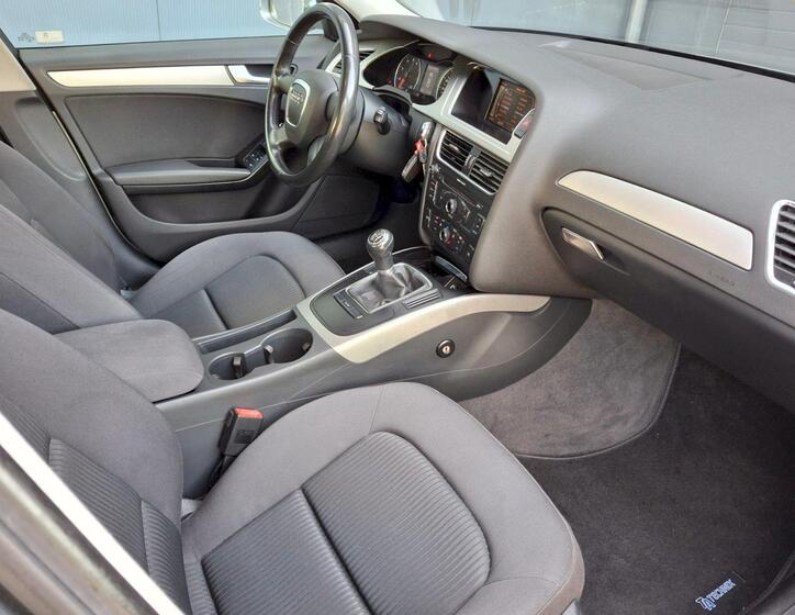 Audi A4 14