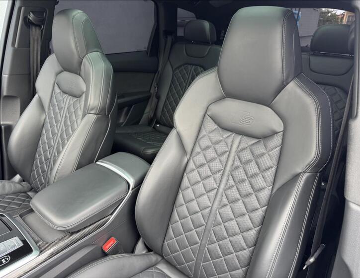 Audi SQ7 23
