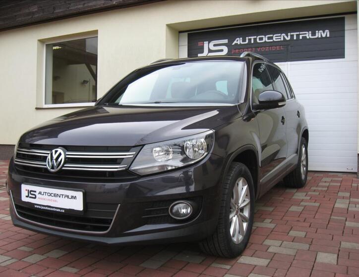 Volkswagen Tiguan 1