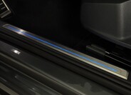 Volkswagen Golf 24