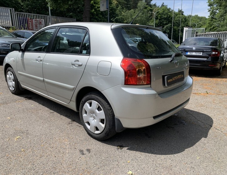 Toyota Corolla 6