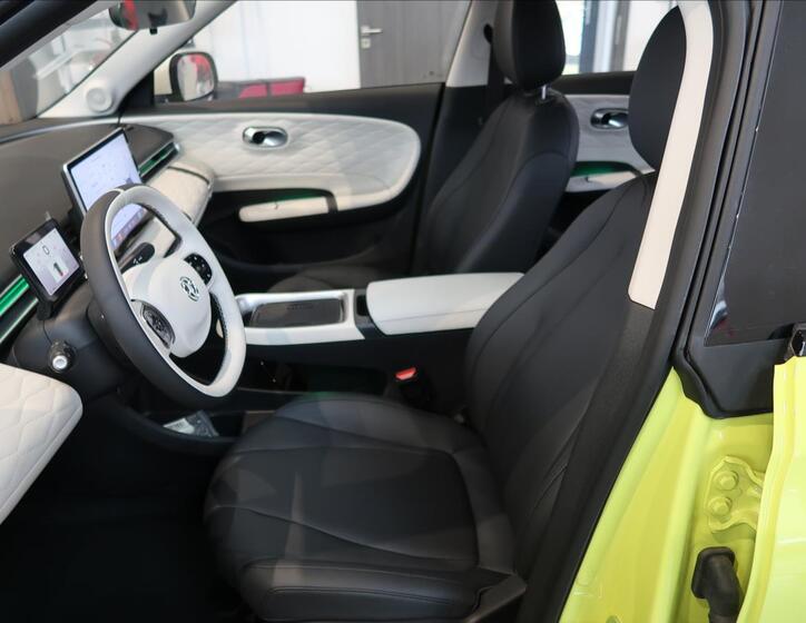 Dongfeng Box 12