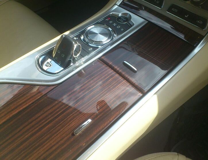Jaguar XF 19