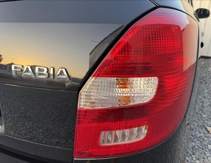 Škoda Fabia 16