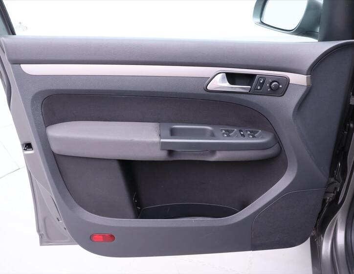 Volkswagen Touran 10