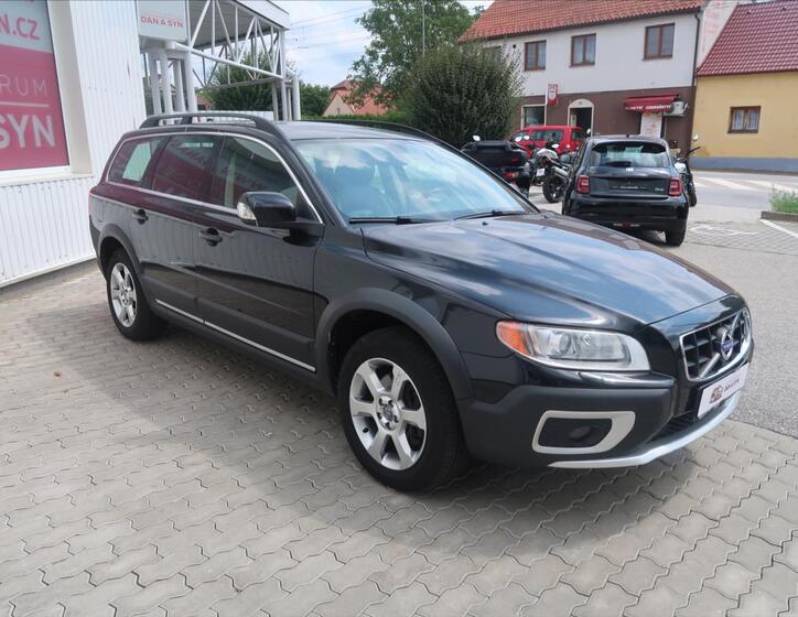 Volvo XC70 2
