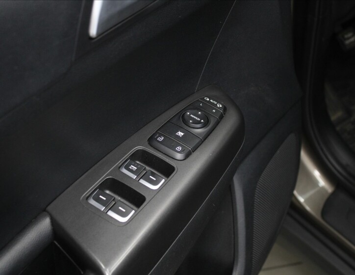 KIA Sportage 19