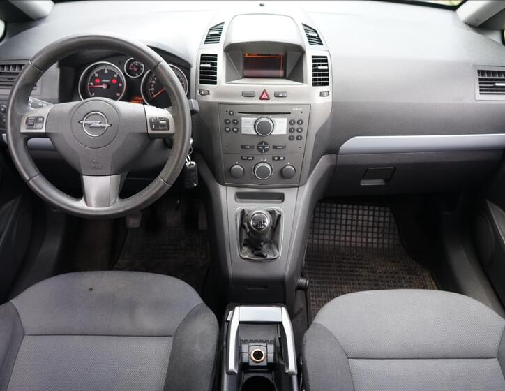 Opel Zafira 9