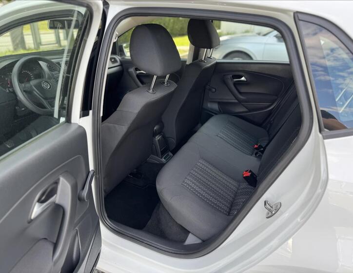 Volkswagen Polo 12