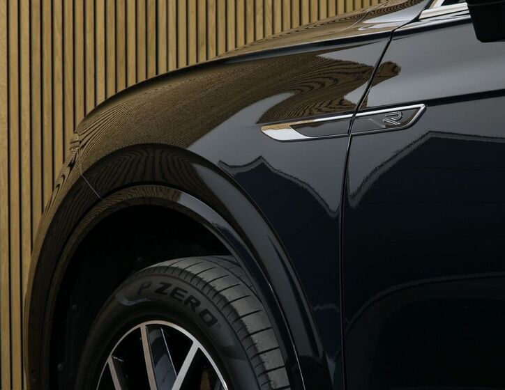 Volkswagen Touareg 8