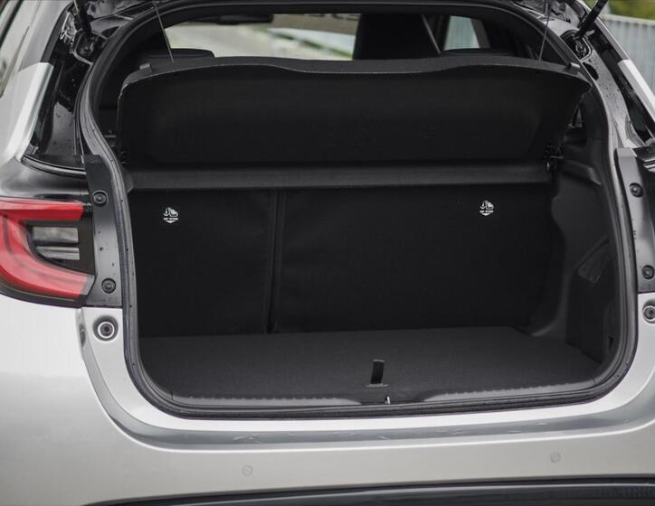 Toyota Yaris 10