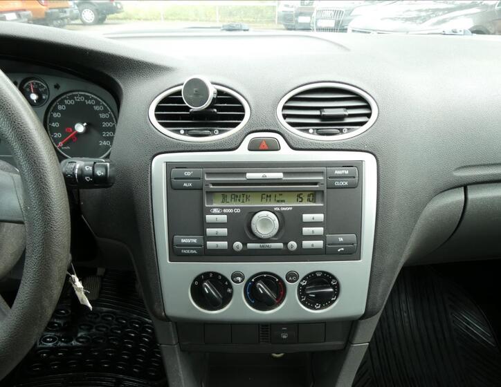 Ford Focus 22