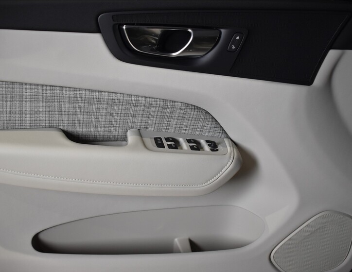 Volvo XC60 17