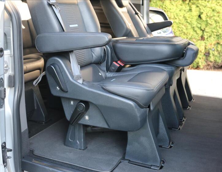 Ford Tourneo Custom 46