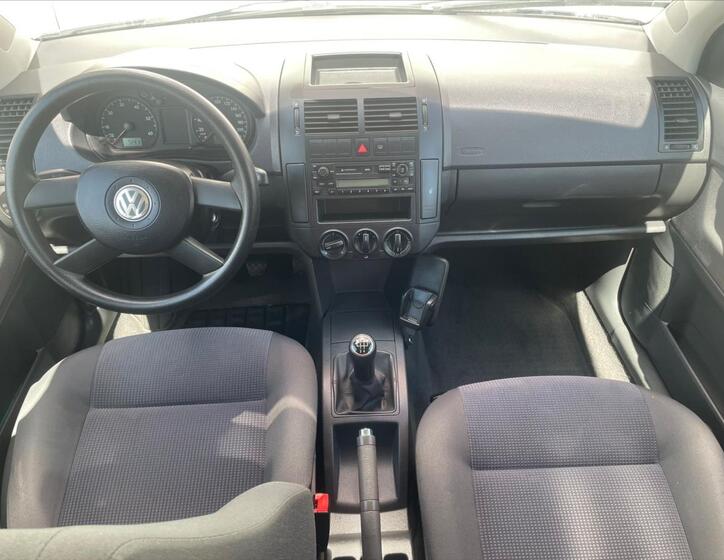 Volkswagen Polo 13