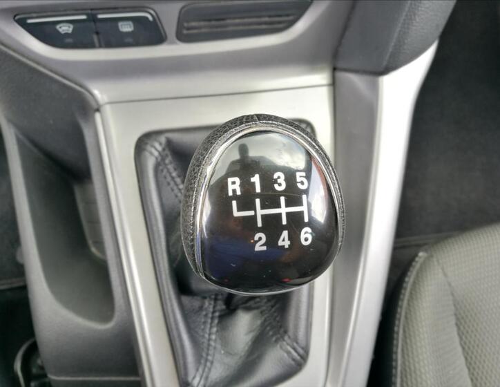Ford Focus 10