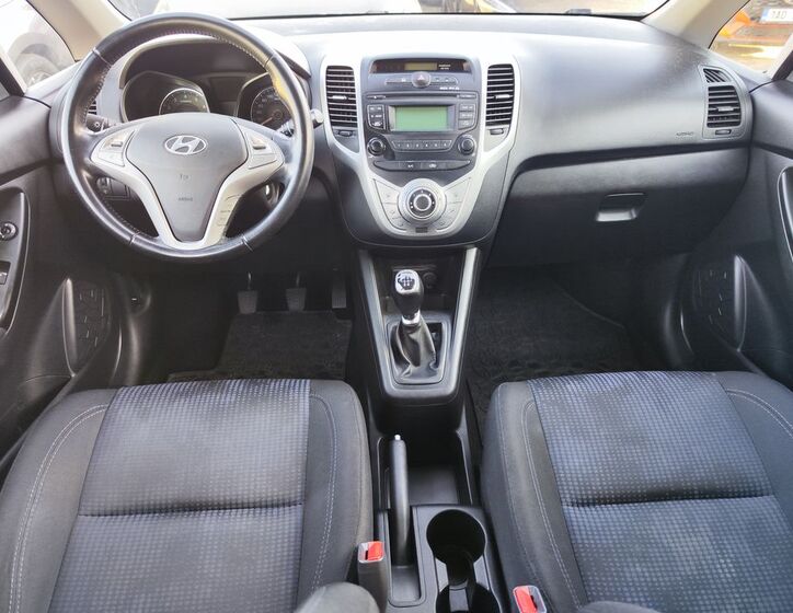 Hyundai ix20 12