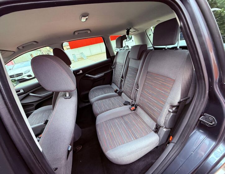 Ford C-MAX 10