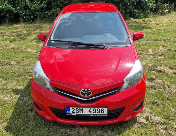 Toyota Yaris 2