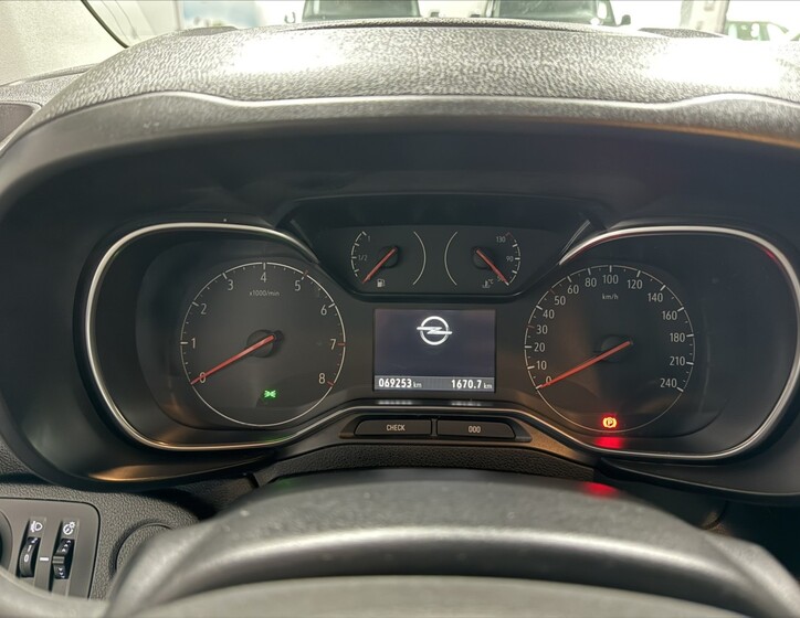 Opel Combo 10