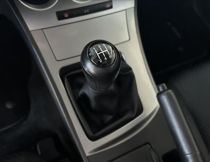 Mazda 3 15