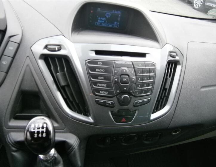 Ford Tourneo Custom 16