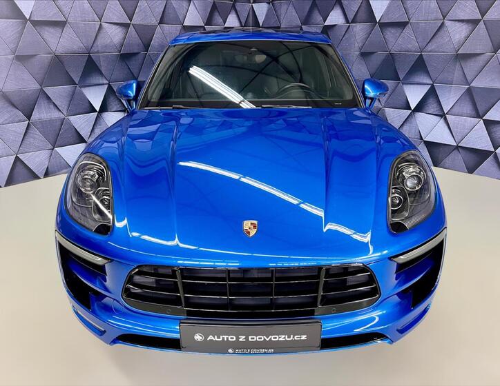 Porsche Macan 3