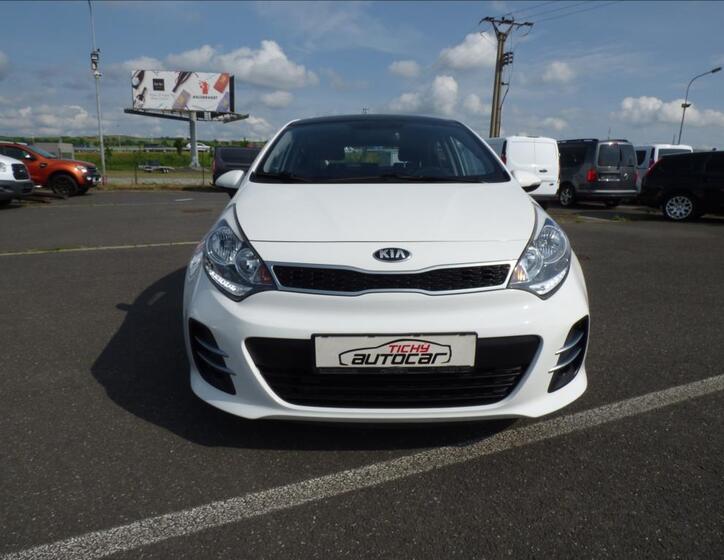 KIA Rio 8