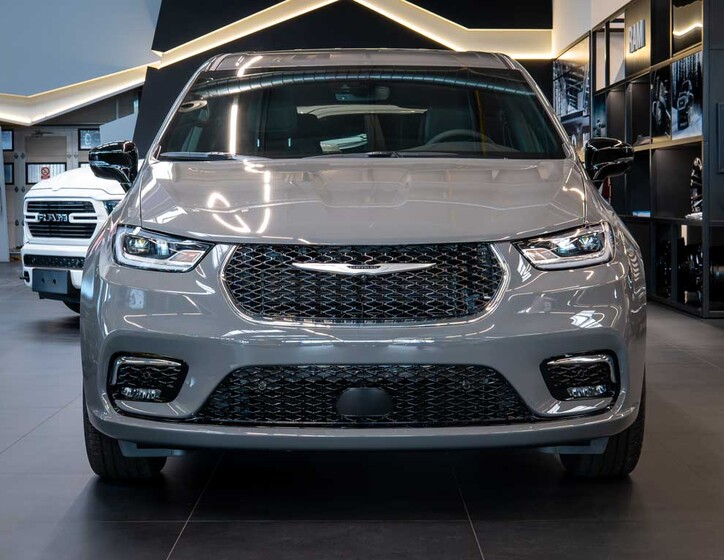 Chrysler Pacifica 10