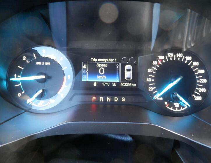 Ford S-MAX 11