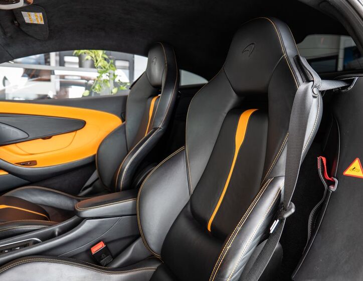 McLaren 570S 8