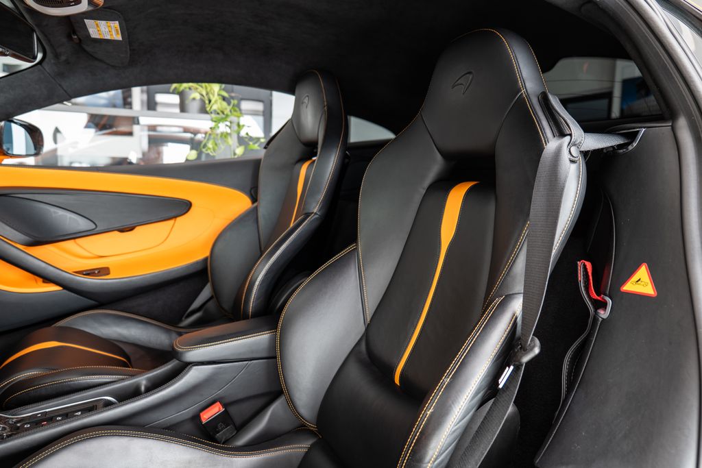 McLaren 570S