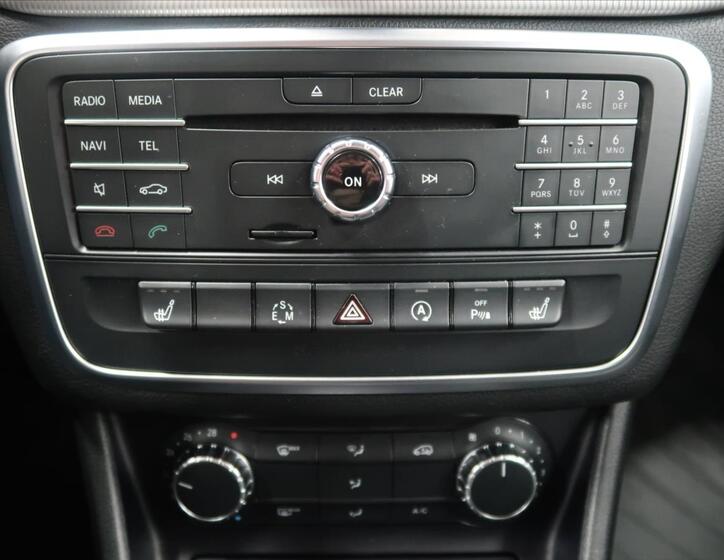 Mercedes-Benz CLA 25