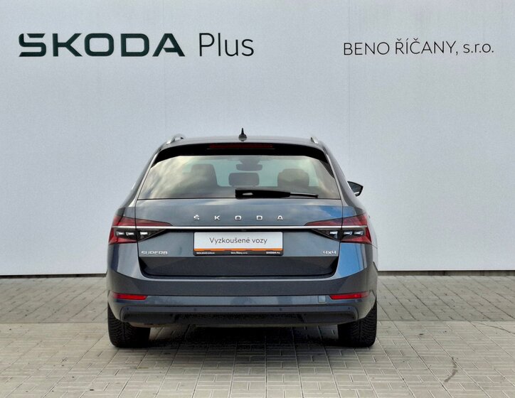 Škoda Superb 15