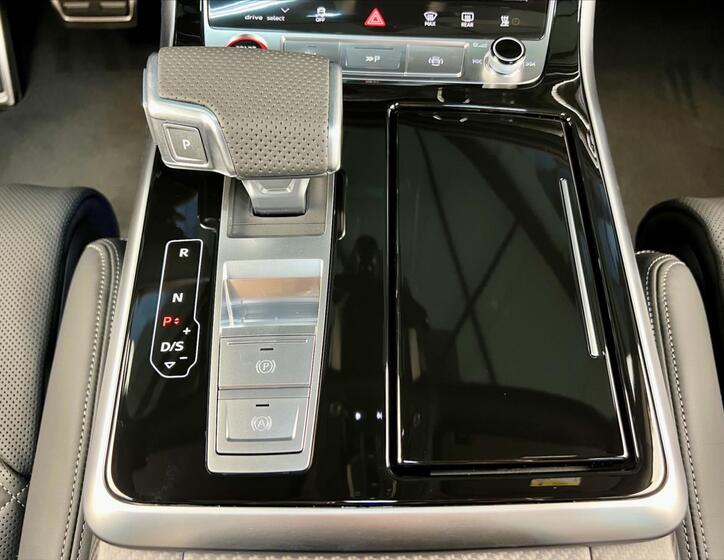 Audi SQ7 28