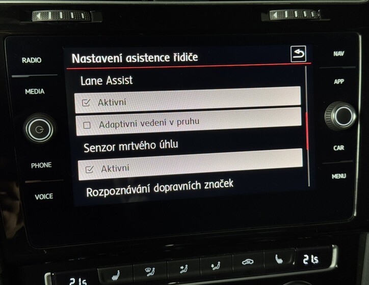 Volkswagen Golf 30
