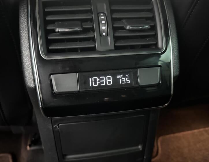 Škoda Superb 44