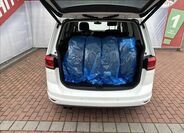 Volkswagen Touran 8