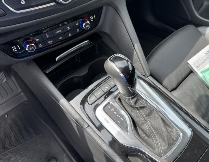 Opel Insignia 19