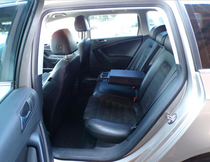 Volkswagen Passat 18