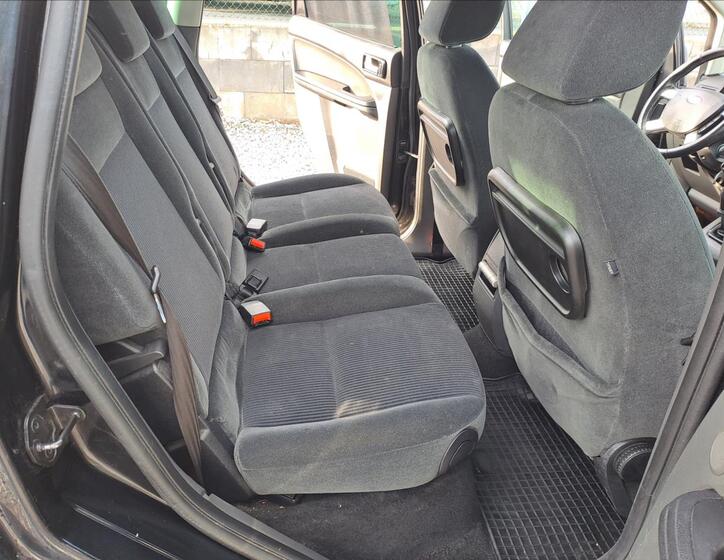 Ford C-MAX 7