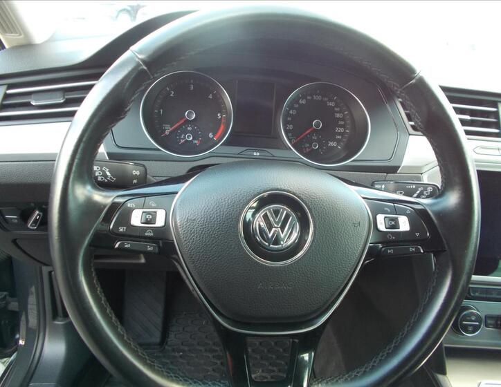 Volkswagen Passat 23
