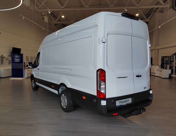 Ford Transit 7