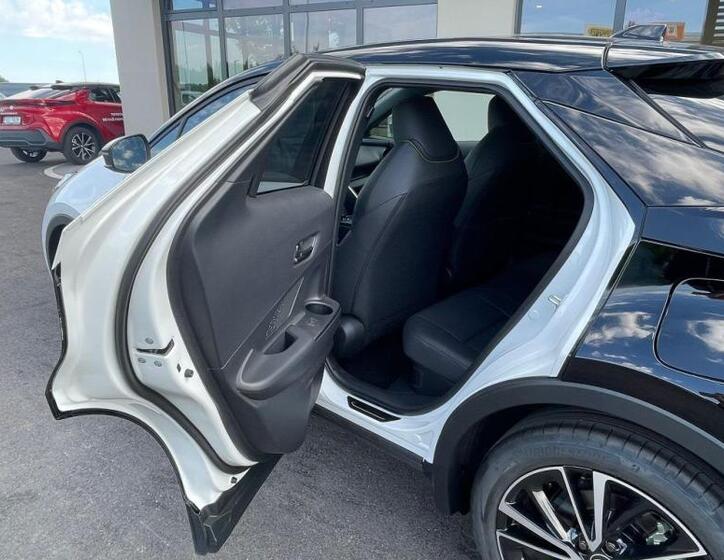 Toyota C-HR 22