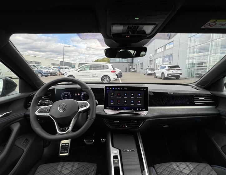 Volkswagen Golf 10