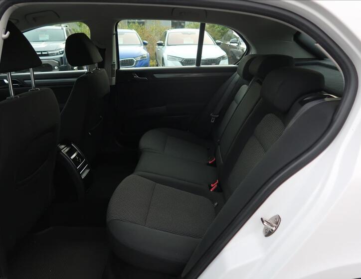 Škoda Superb 16
