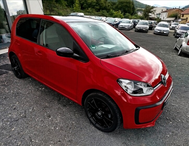 Volkswagen up! 8