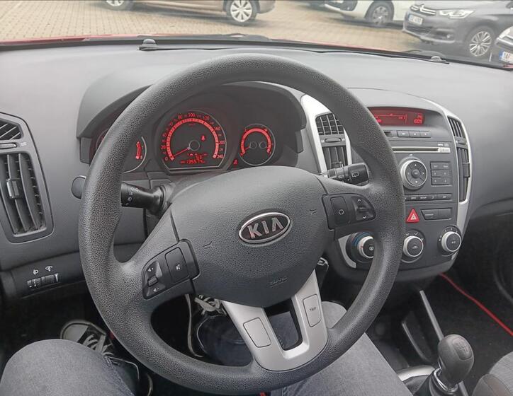 KIA Ceed 16