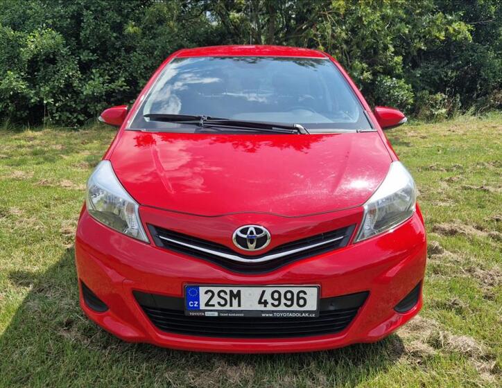 Toyota Yaris 9
