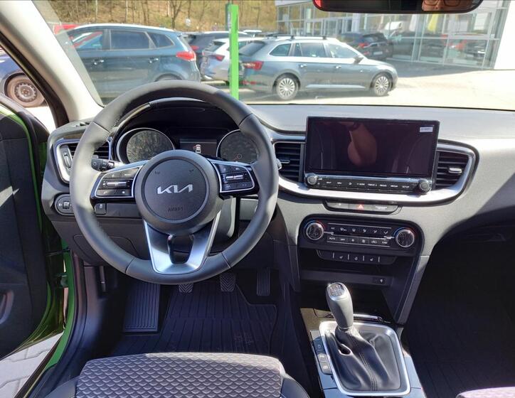 KIA XCeed 12